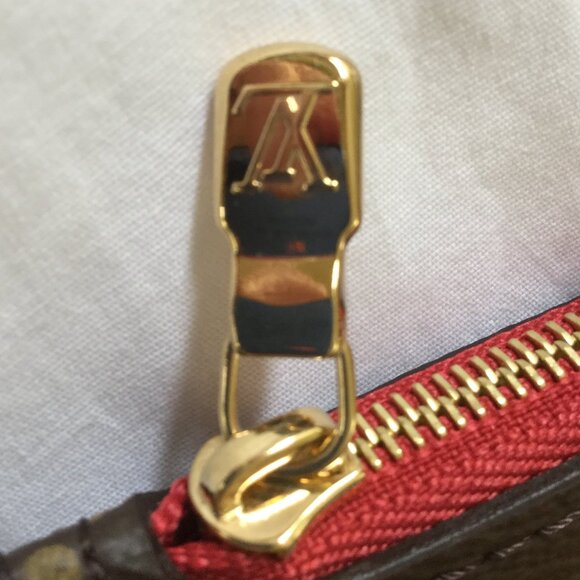 LOUIS VUITTON 2025 Neverfull MM Monogram Pochette Wristlet - 8/17/25 - Picture 10 of 14